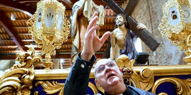 “Aquí la fe se hace cultura” José Gerónimo Tébar, prior Semana Santa Marinera