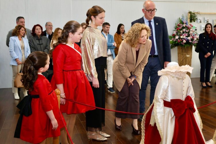Lucia Mora, reina del Encuentro de la Semana Santa de Torrent desvela su vestido