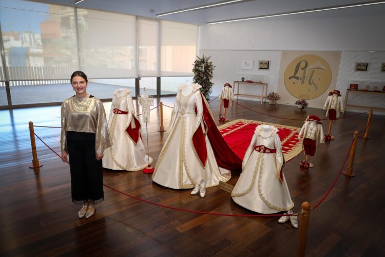 Lucia Mora, reina del Encuentro de la Semana Santa de Torrent desvela su vestido