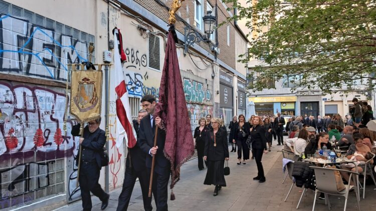 La processó de Sant Jordi recorre el cor del Cap i Casal