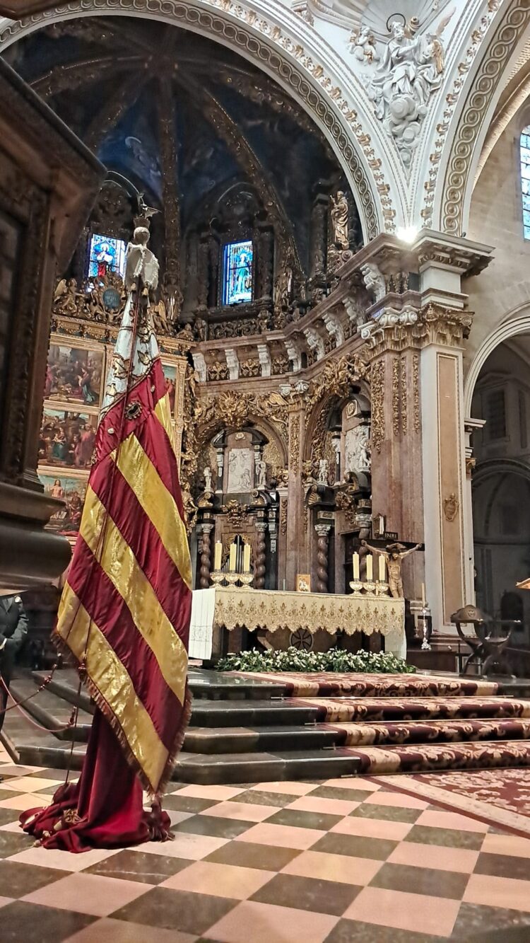 La processó de Sant Jordi recorre el cor del Cap i Casal