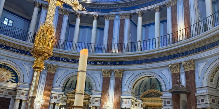 Celebración de la Primera Comunión en Escuelas Pías Valencia 1 Celebración de la Primera Comunión en Escuelas Pías Valencia