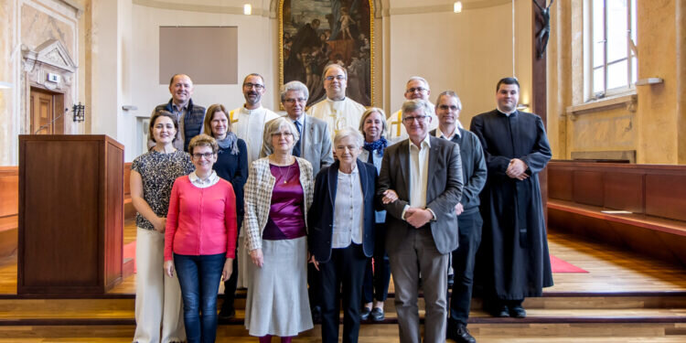 Fraternidad húngara de la Orden de los Escolapios celebra su renovación anual