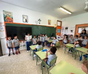 Momento de transición para los más pequeños de Escuelas Pías Malvarrosa 2 501287441 1247005917215956 8529941258479308043 n