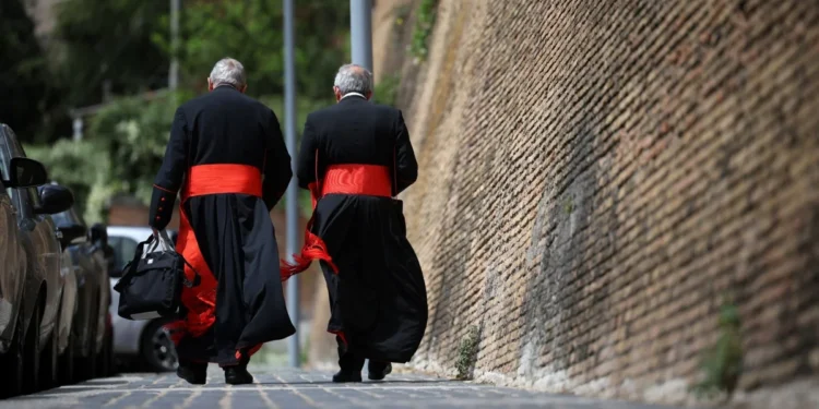 La cúpula de la Iglesia valenciana pierde peso ante Roma 1 La cúpula de la Iglesia valenciana pierde peso ante Roma