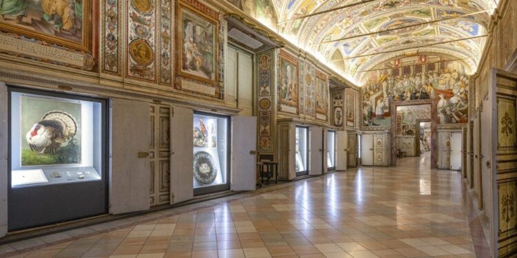 Los Museos Vaticanos revelan la colección de micromosaicos en una exposición fantástica 1 Los Museos Vaticanos revelan la colección de micromosaicos en una exposición fantástica