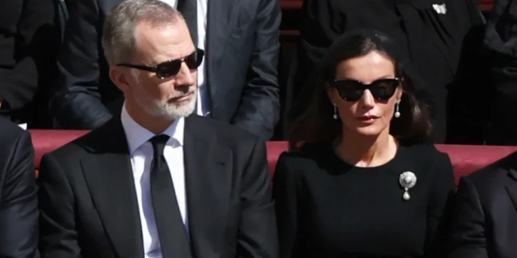 Los Reyes de España, Felipe VI y Letizia, asistirán este domingo a la misa de inicio de pontificado del Papa León XIV 1 Los Reyes de España, Felipe VI y Letizia, asistirán este domingo, 18 de mayo, a la misa de inicio de Pontificado de León XIV