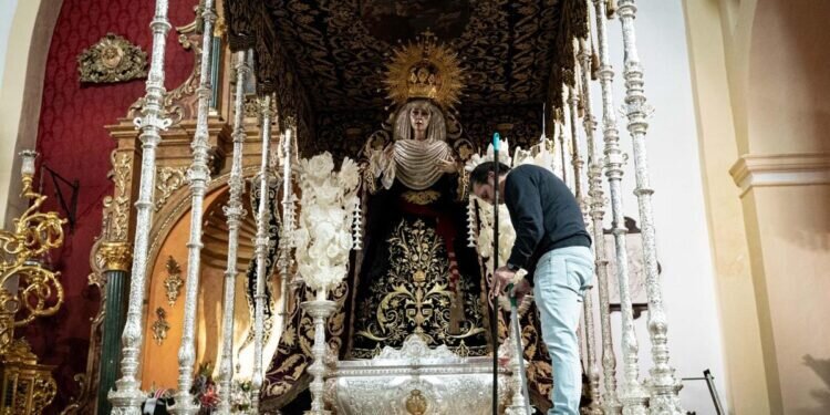 A la espera de los análisis de ADN para avanzar en el caso del robo de la Virgen de los Escolapios