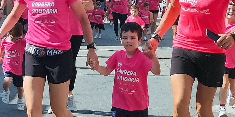El colegio diocesano San José de Moncada celebra con gran éxito su VII Carrera Solidaria con el objetivo de recaudar fondos para la Fundación ADELA