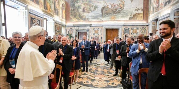 León XIV recibió en audiencia a los liderazgos de los diferentes movimientos y realidades eclesiales llegados a Roma en ocasión del Jubileo destinado a ellos