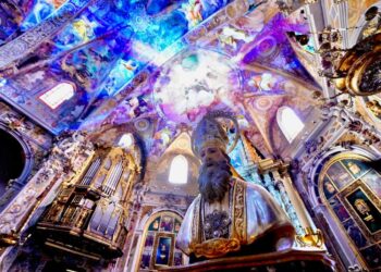«La Luz de San Nicolás», una experiencia inmersa única que fusiona historia, arte y tecnología avanzada Desde el 1 de julio, en la iglesia de San Nicolás de Valencia