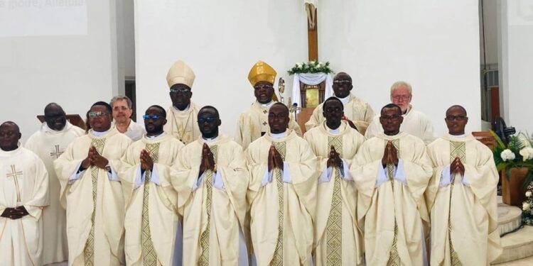 Nuevos sacerdotes escolapios en África Central 1 Nuevos sacerdotes escolapios en África Central