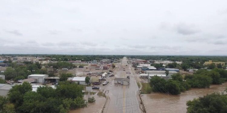 Inundaciones en Texas: 24 muertos y decenas de desaparecidos