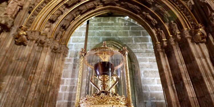 Salida extraordinaria del Santo Cáliz de Valencia a San Juan de la Peña y Jaca, este martes y miércoles