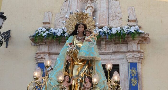 La imagen peregrina de la Virgen de los Desamparados visitó este fin semana Antella