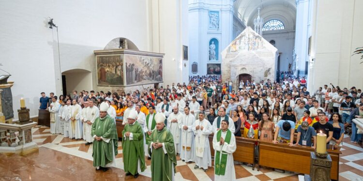 Arzobispo de Valencia: “Que este Jubileo nos haga encontrar la verdadera alegría para ser testigos de esperanza en nuestro mundo”
