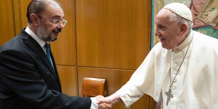 Obispos de Aragón expresan su pesar por el fallecimiento del Ex-presidente