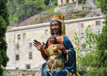 Agres acoge este viernes, y el sábado, la representación del milagro de la aparición de la Virgen a un pastor en el siglo XV