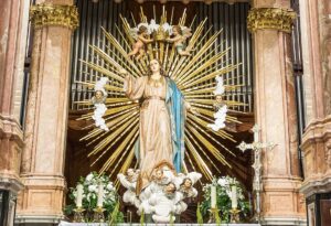 La diócesis de Valencia celebra este viernes la Asunción de la Virgen con misas solemnes y procesiones 2 Asuncion Lliria