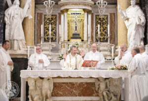 Celebración de Bodas de Plata sacerdotales y besamanos a la Virgen de los Desamparados 2 Bodas de plata sacerdotales y besamanos