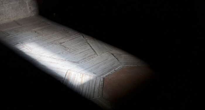 El curioso alineamiento de rayos de sol, el particular homenaje del Micalet a la Asunción que se produce cada 15 de agosto en Valencia