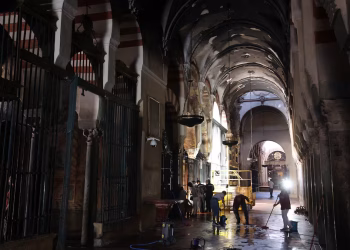 Reabre al público la Mezquita-Catedral de Córdoba tras el incendio excepto la zona afectada