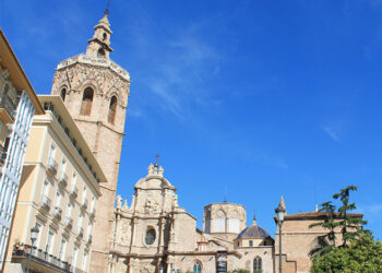 Agrede al sacristán y a varios feligreses durante una Misa