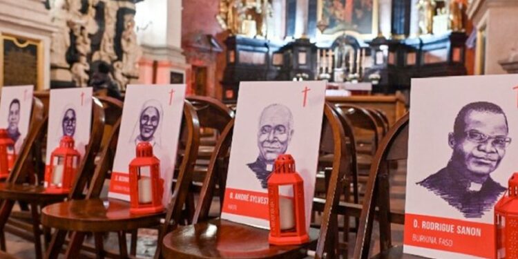 1600 Mártires en 25 años