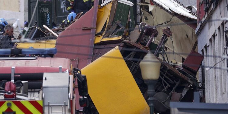 Tragedia en el funicular de Lisboa: 17 fallecidos y 23 heridos. El Papa manifiesta su cercania espiritual a los afectados