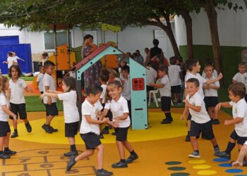 Cuando la escuela se convierte en refugio Primer inicio de curso tras la DANA