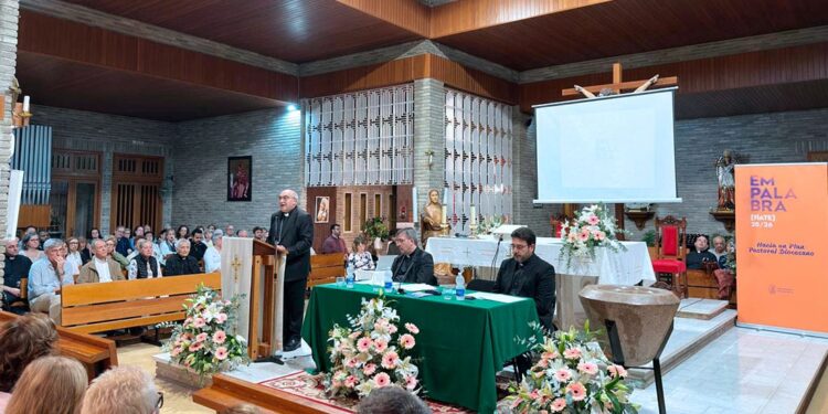 El Arzobispo inicia la presentación de las orientaciones pastorales en la diócesis en Lliria (Valencia)