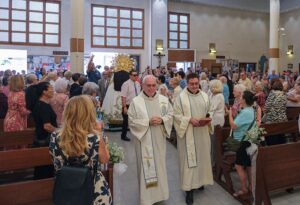 La parroquia Santa Teresa de Jesús de Valencia recibe la visita de la imagen peregrina de la Virgen 2 peregrina almenar web4