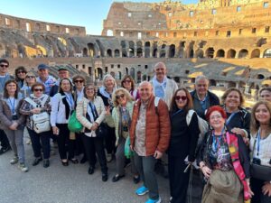 El Obispo D. Casimiro, recibido por el Papa León en la Audiencia General durante la Peregrinación Diocesana 5 IMG 20251114 WA0042