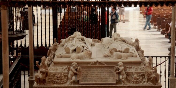 La Capilla Real de Granada se prepara para conmemorar la muerte de Isabel La Católica