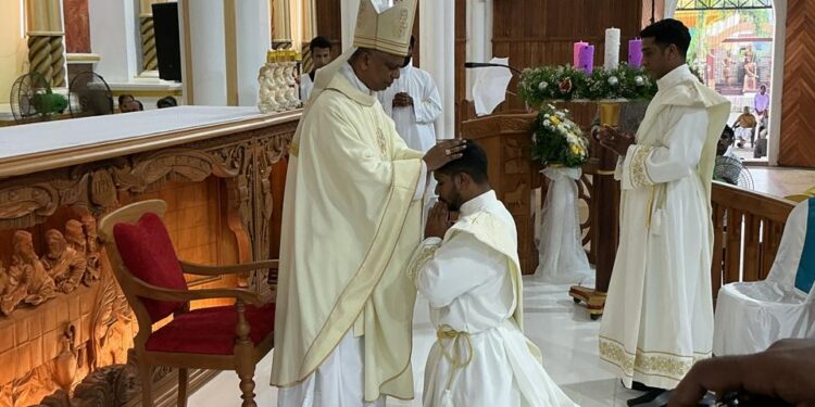 Dos nuevos Padres Escolapios en la India