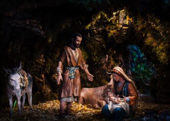 El belén de la Real Casa de Correos recrea la Huida a Egipto de la Sagrada Familia