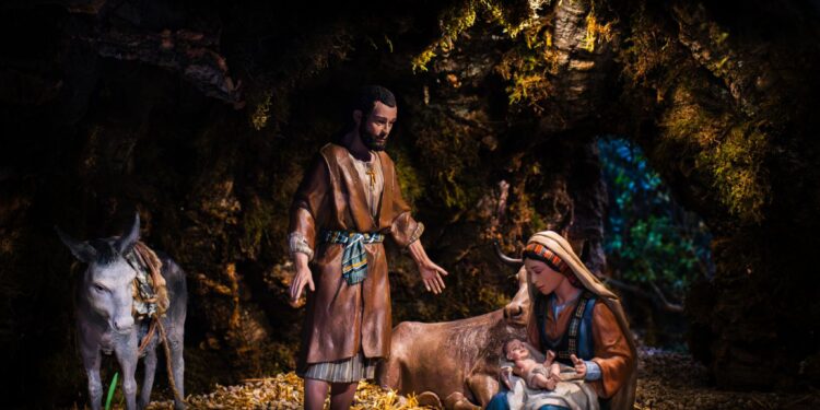 El belén de la Real Casa de Correos recrea la Huida a Egipto de la Sagrada Familia