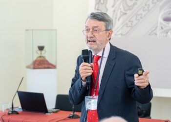 Un experimento llevado a cabo en la Universitat Politècnica de Valencia descubre a qué se debe la mancha blanquecina del Santo Cáliz de Valencia