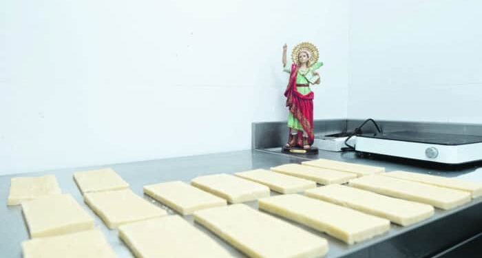 Religiosas de la diócesis en Valencia elaboran diferentes productos por Navidad