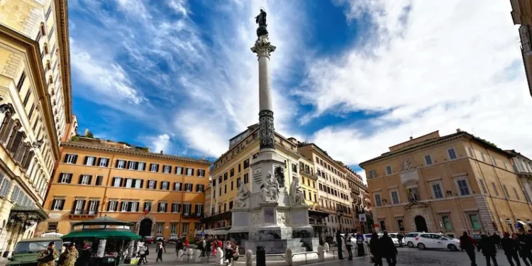 El Papa visitará la estatua de la Santísima Virgen Maria en la famosa Plaza de España de Roma el próximo 8 de diciembre