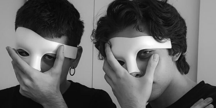 Una función teatral-solidaria para ayudar a los estudiantes presos en Lacio-Roma (Italia)