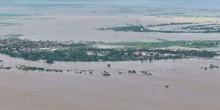 Misioneros valencianos en Mozambique piden ayuda urgente para atender a los evacuados por las inundaciones