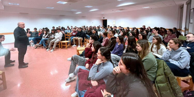 El Arzobispo de Valencia y los Obispos auxiliares continúan la visita pastoral en Torrent, Paiporta y Picanya