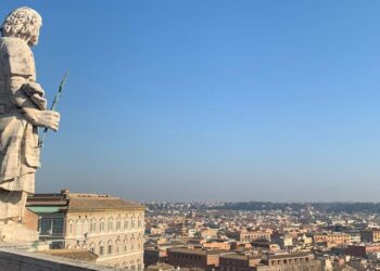 El Vaticano reorganiza la cúpula: más espacio para el peregrino, pero sin "lujos" gastronómicos