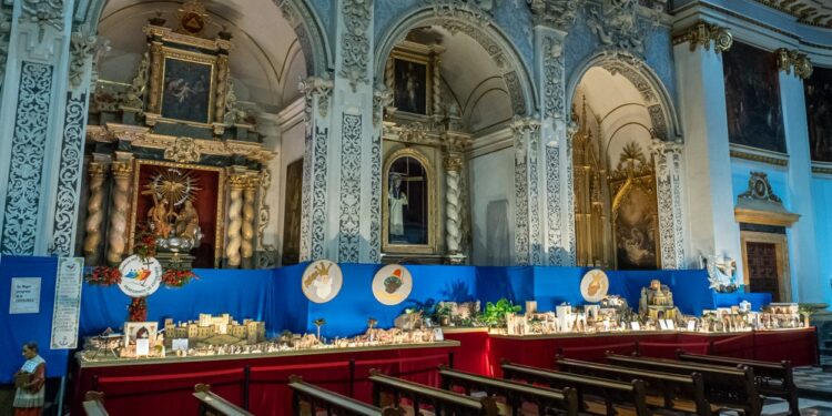 La parroquia San Esteban de Valencia dedica su belén a ‘Los magos, peregrinos de esperanza’ 1 La parroquia San Esteban de Valencia dedica su belén a ‘Los magos, peregrinos de esperanza’